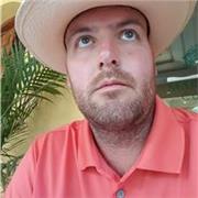 Soy una persona abierta, y me gusta la enseñanza, además de tener bastante experiencia en ella.